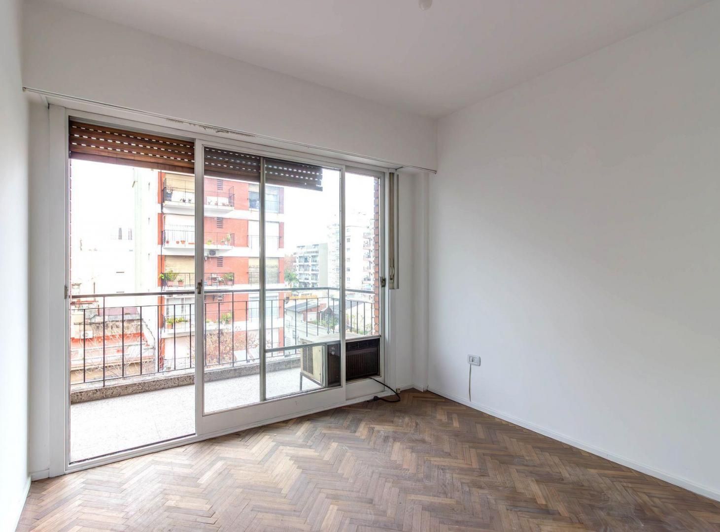 Foto de DEPARTAMENTO 4 AMBIENTES + DEPENDENCIAS VENTA, imagen 1