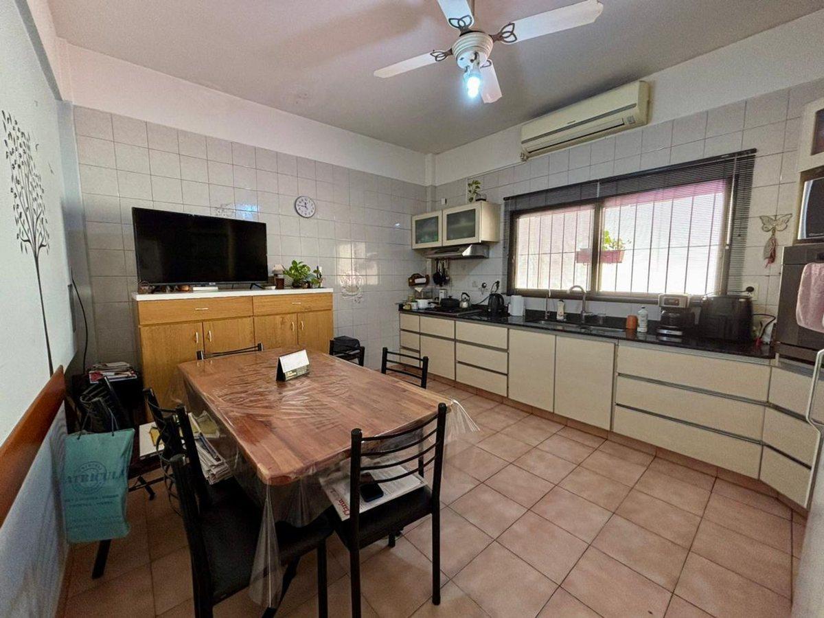 Foto de EXCELENTE CHALET 4 AMBIENTES CON GARAJE, imagen 1