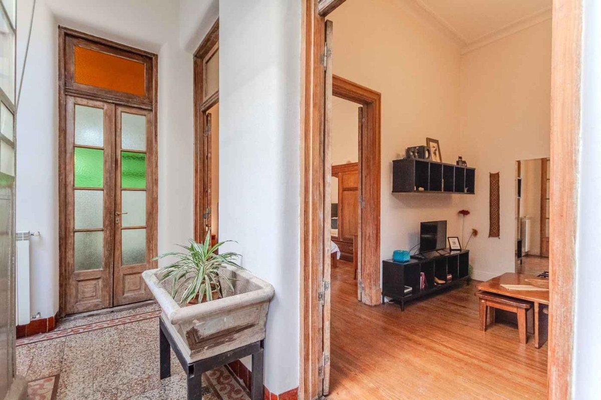 Foto de VENTA Excelente Depto. 2 Ambientes en "SAN TELMO", imagen 1