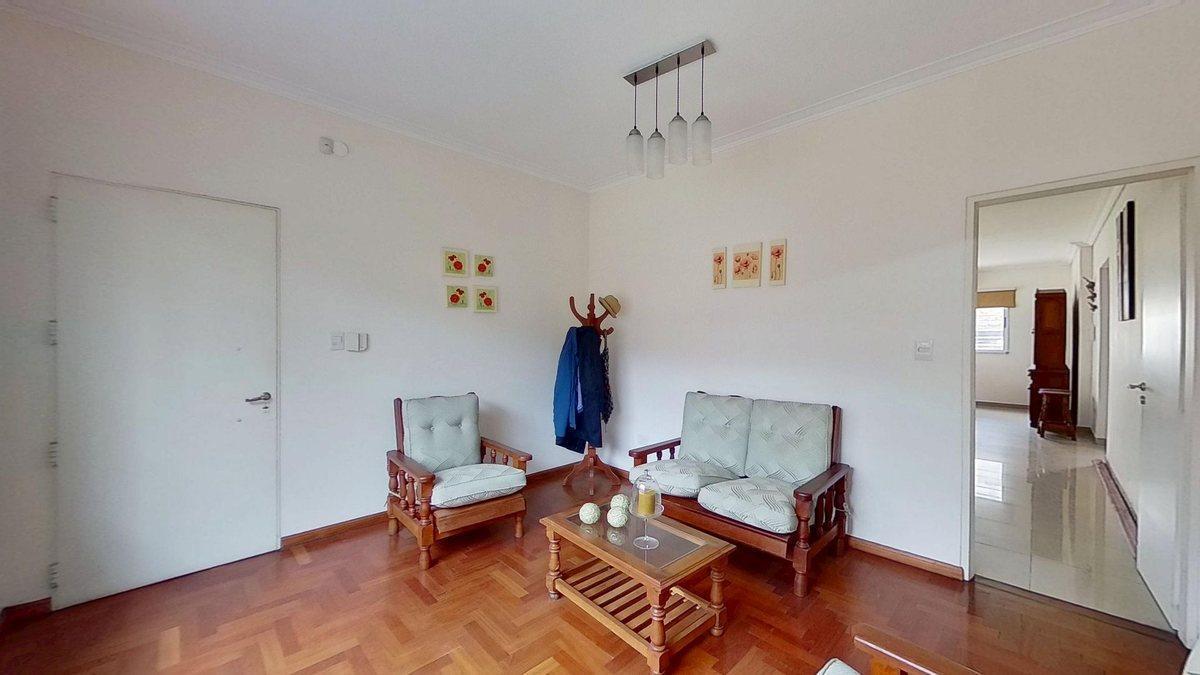 Foto de VENTA CASA 5 AMB LOMAS DE ZAMORA CREDITO y PERMUTA, imagen 2