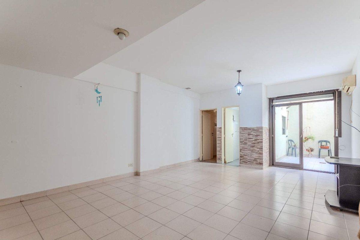 Foto de VENTA Monoambiente con Patio en "BALVANERA", imagen 3