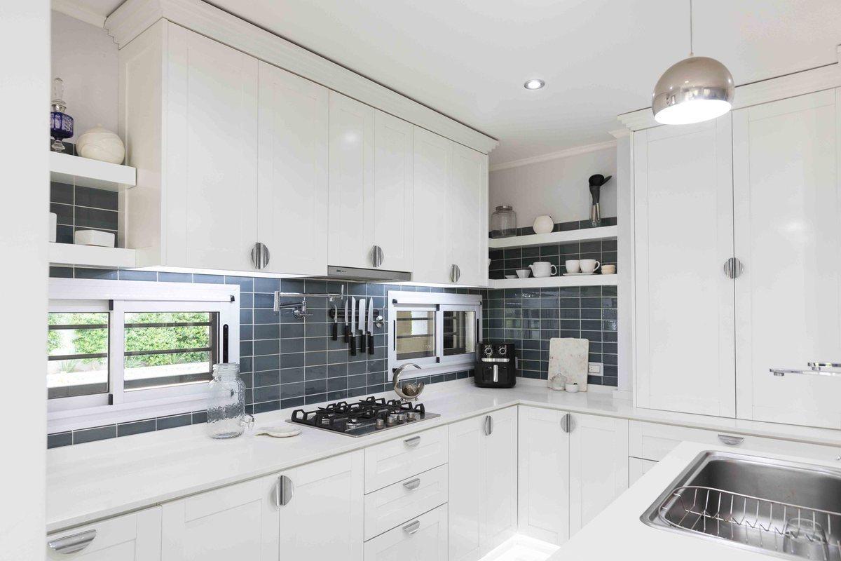 Foto de VENTA ESPECTACULAR CASA IMPECABLE EN BANFIELD, imagen 4