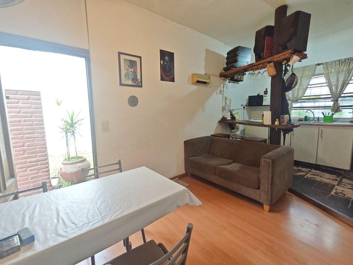 Foto de VENTA Casa 3 ambientes en Ituzaingó. Amplio lote., imagen 3
