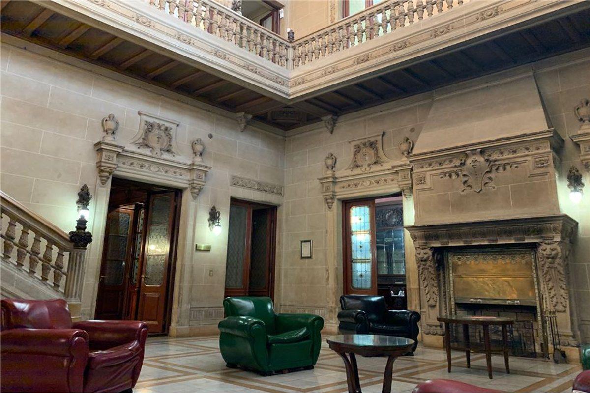 Foto de AV.BELGRANO 2800,VENTA CASA DE GRAN VALOR ARQ!!!!, imagen 1