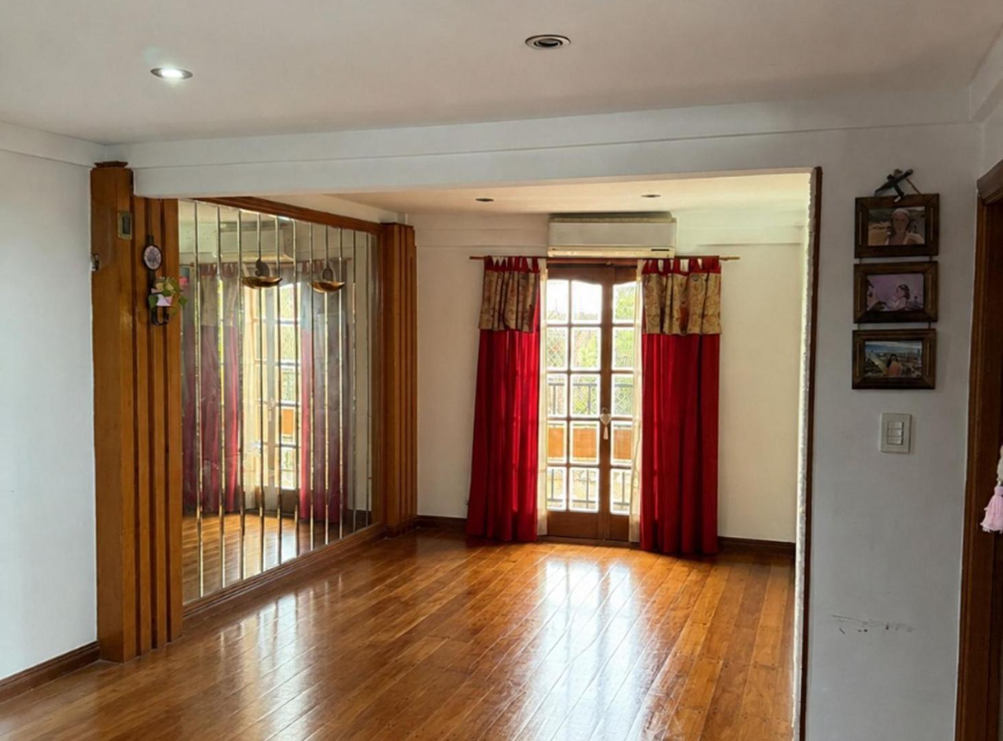 Foto de VENTA DEPARTAMENTO 3 AMBIENTES C/2 COCHERAS, WILDE, imagen 2