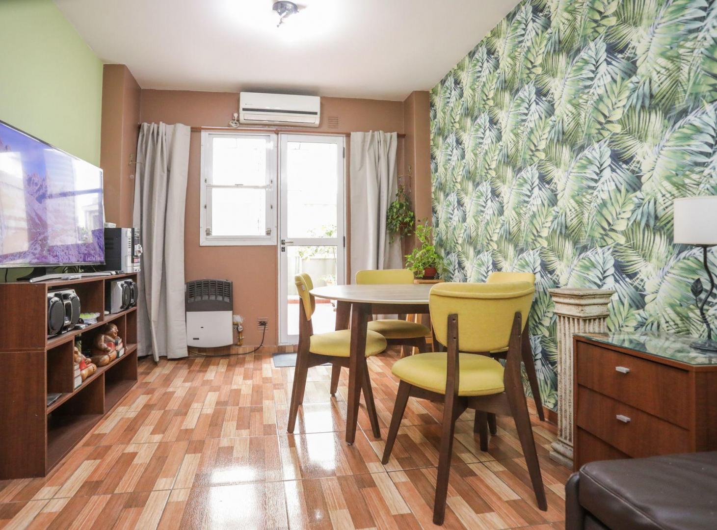 Foto de VENTA DEPARTAMENTO 2/3 AMB CON PATIO Y QUINCHO, imagen 2