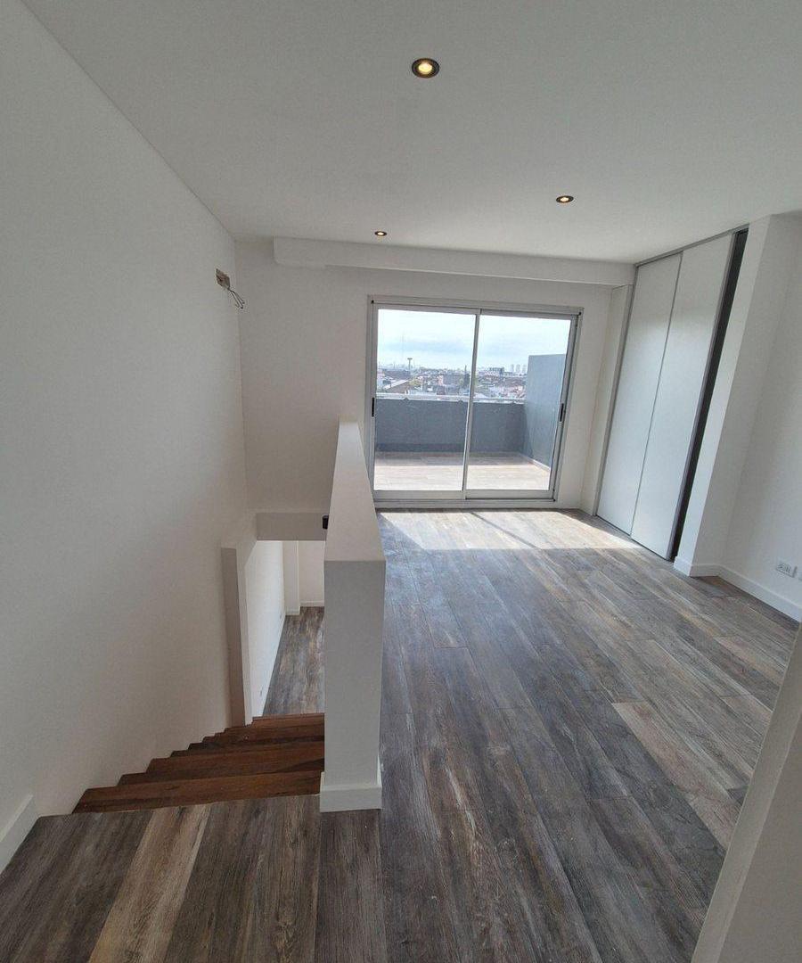 Foto de VENTA DUPLEX 2 AMB. C/BALCON TERRAZA VISTA ABIERTA, imagen 2