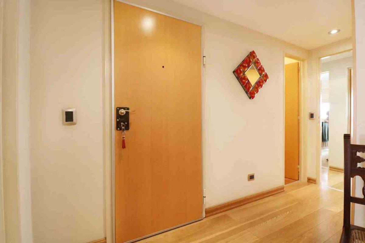 Foto de VENTA 4 AMB. CATEGORIA EN P.MADERO CON COCHERA, imagen 5