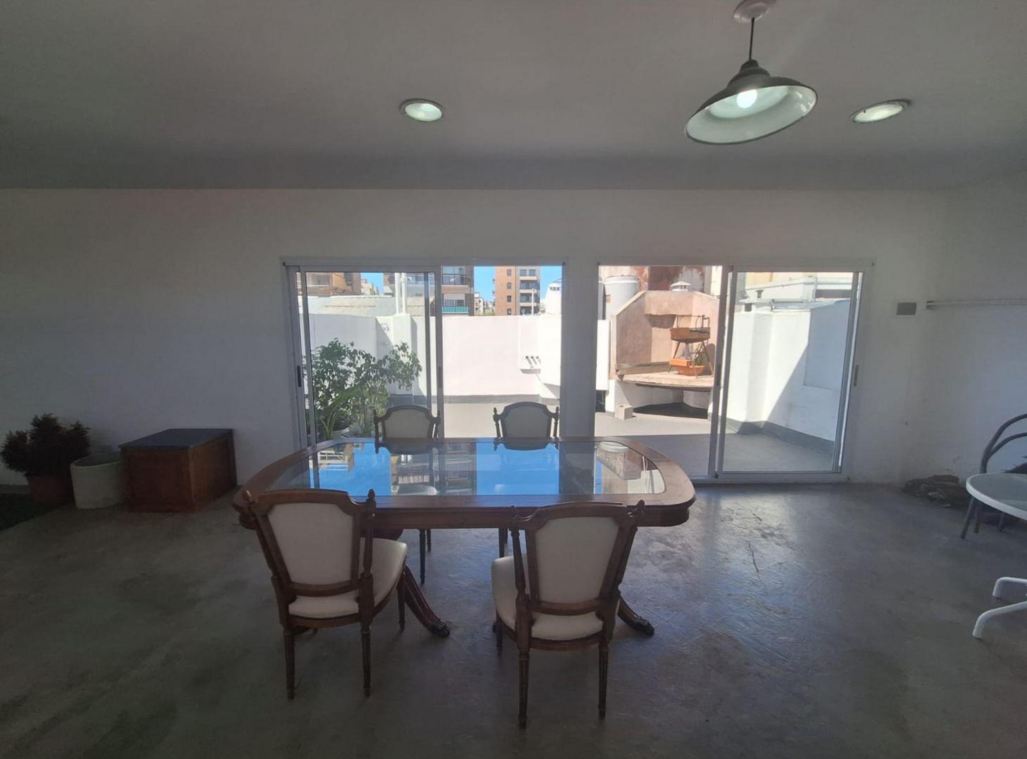 Foto de HERMOSO PH 4 AMB C/ TERRAZA "TOTALMENTE RECICLADO", imagen 1
