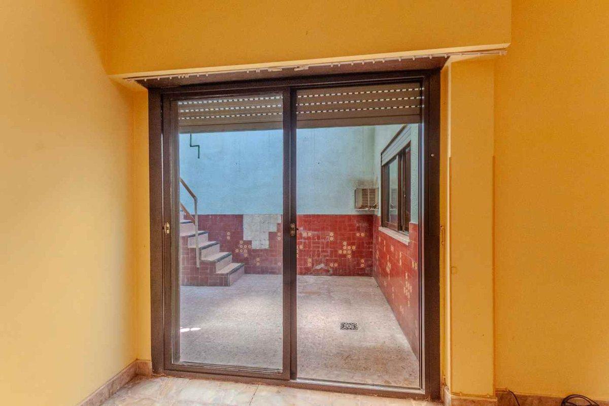Foto de VENTA PH 2 Amb. C/ Cochera y Terraza UF 1, imagen 2