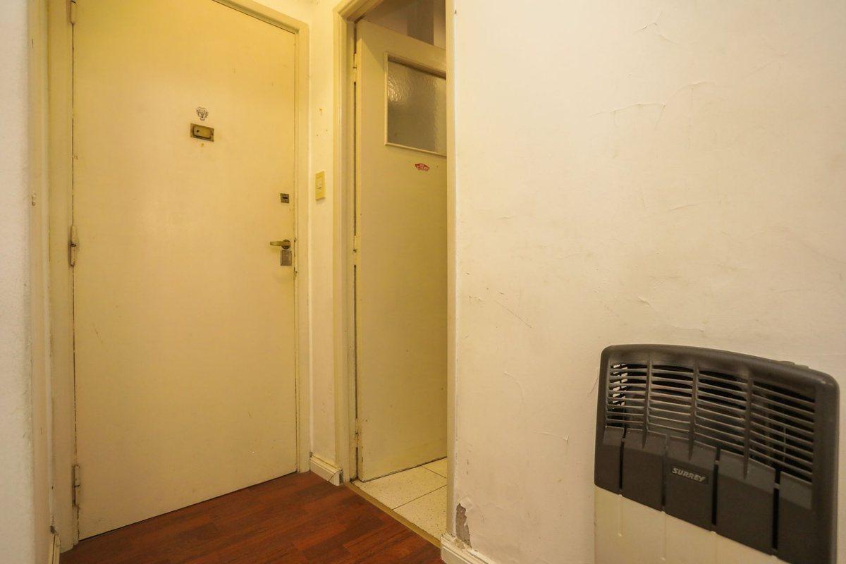 Foto de VENTA Departamento de dos ambientes en Balvanera, imagen 4