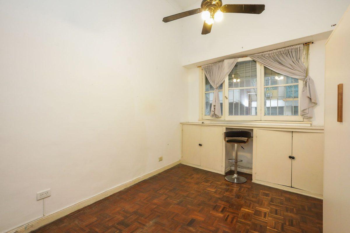 Foto de VENTA Departamento de dos ambientes en Balvanera, imagen 1