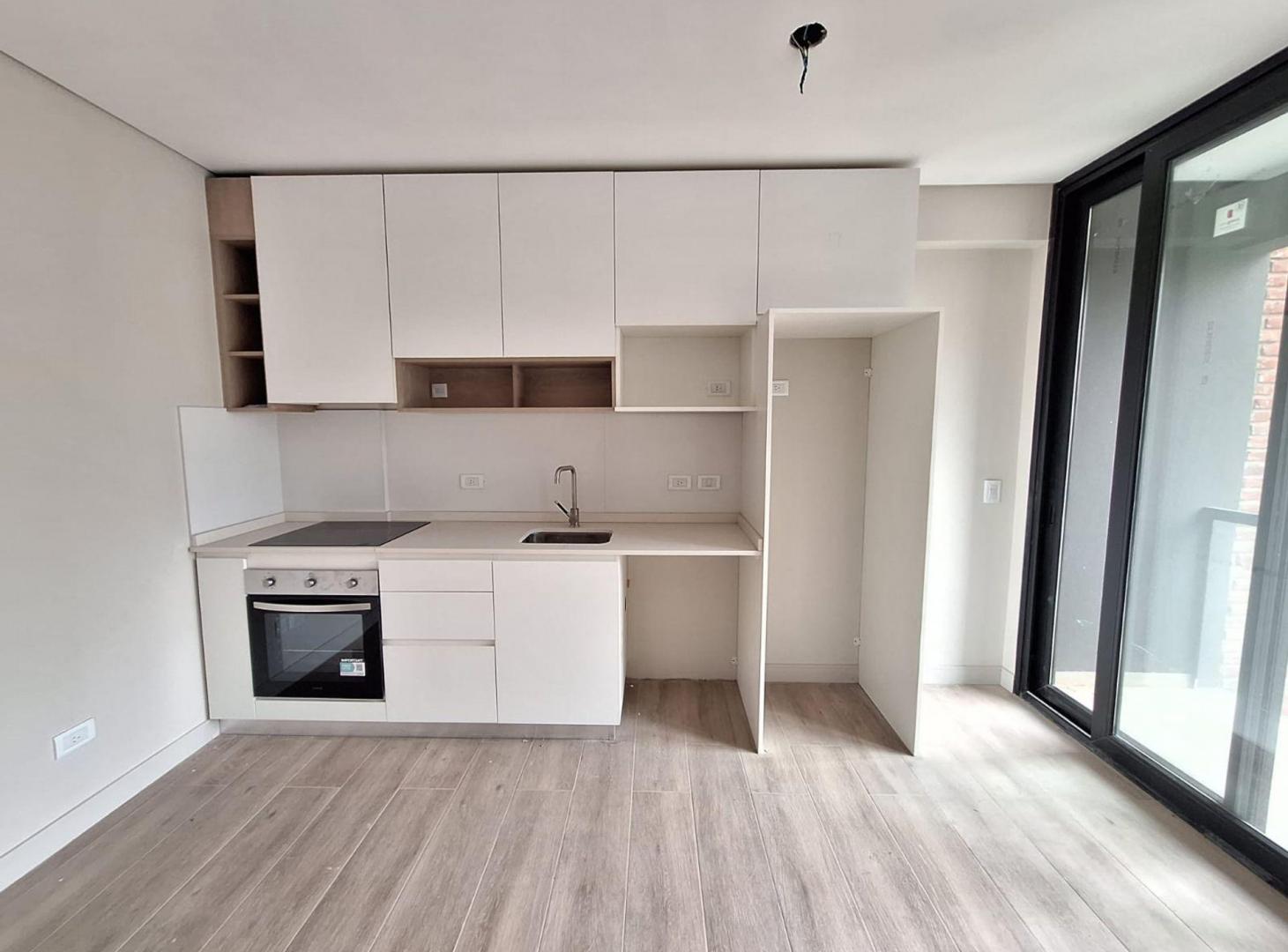 Foto de VENTA SEMIPISO 2 AMB CON BALCON A ESTRENAR, imagen 3