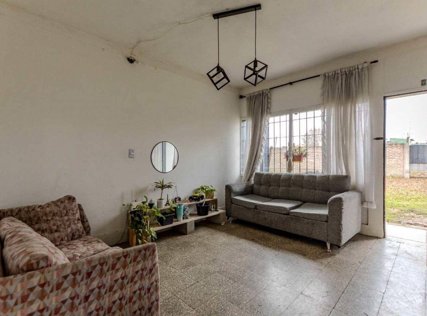 Foto de VENTA casa 3 ambientes con Piscina en TORTUGUITAS, imagen 5