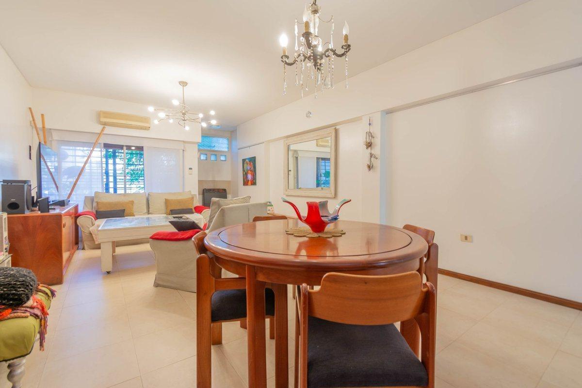Foto de Casa 5 ambientes. Cochera. Patio. Villa Urquiza, imagen 4