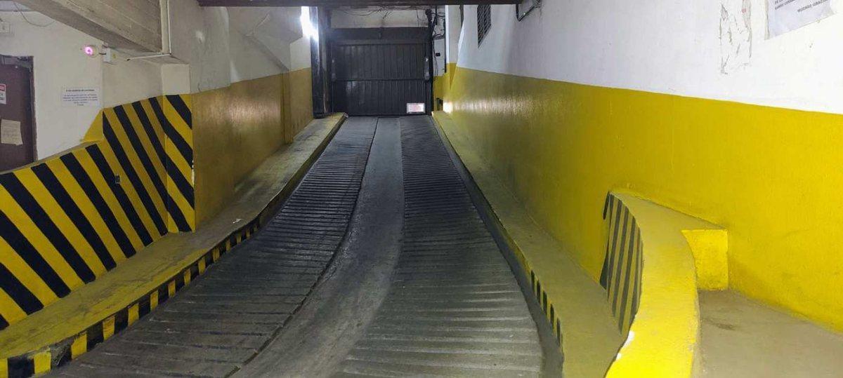 Foto de COCHERA CUBIERTA EN VENTA - EXCELENTE UBICACIÓN, imagen 2