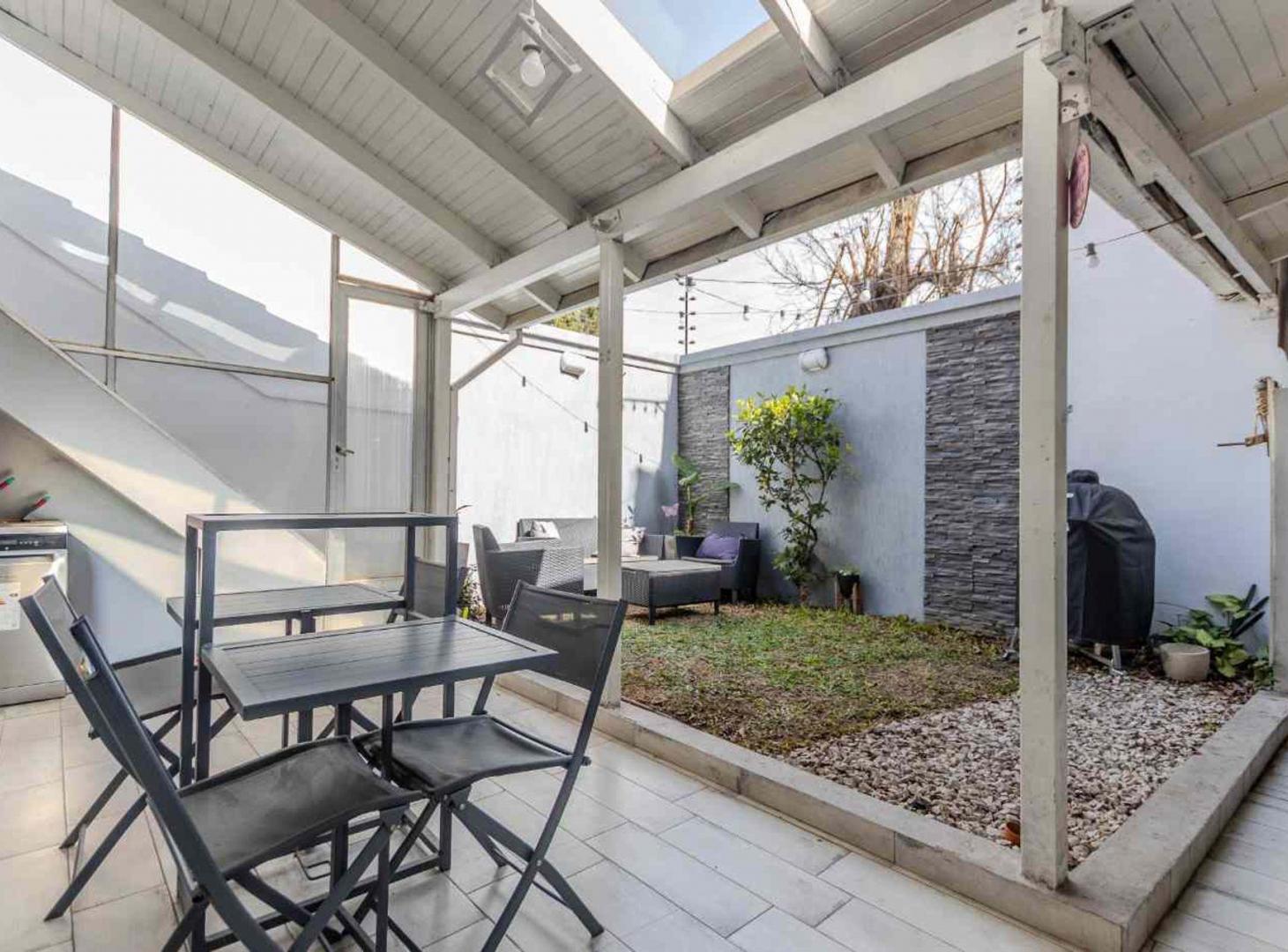 Foto de VENTA CASA 4 AMB c/COCHERA, PATIO y TERRAZA HAEDO, imagen 4