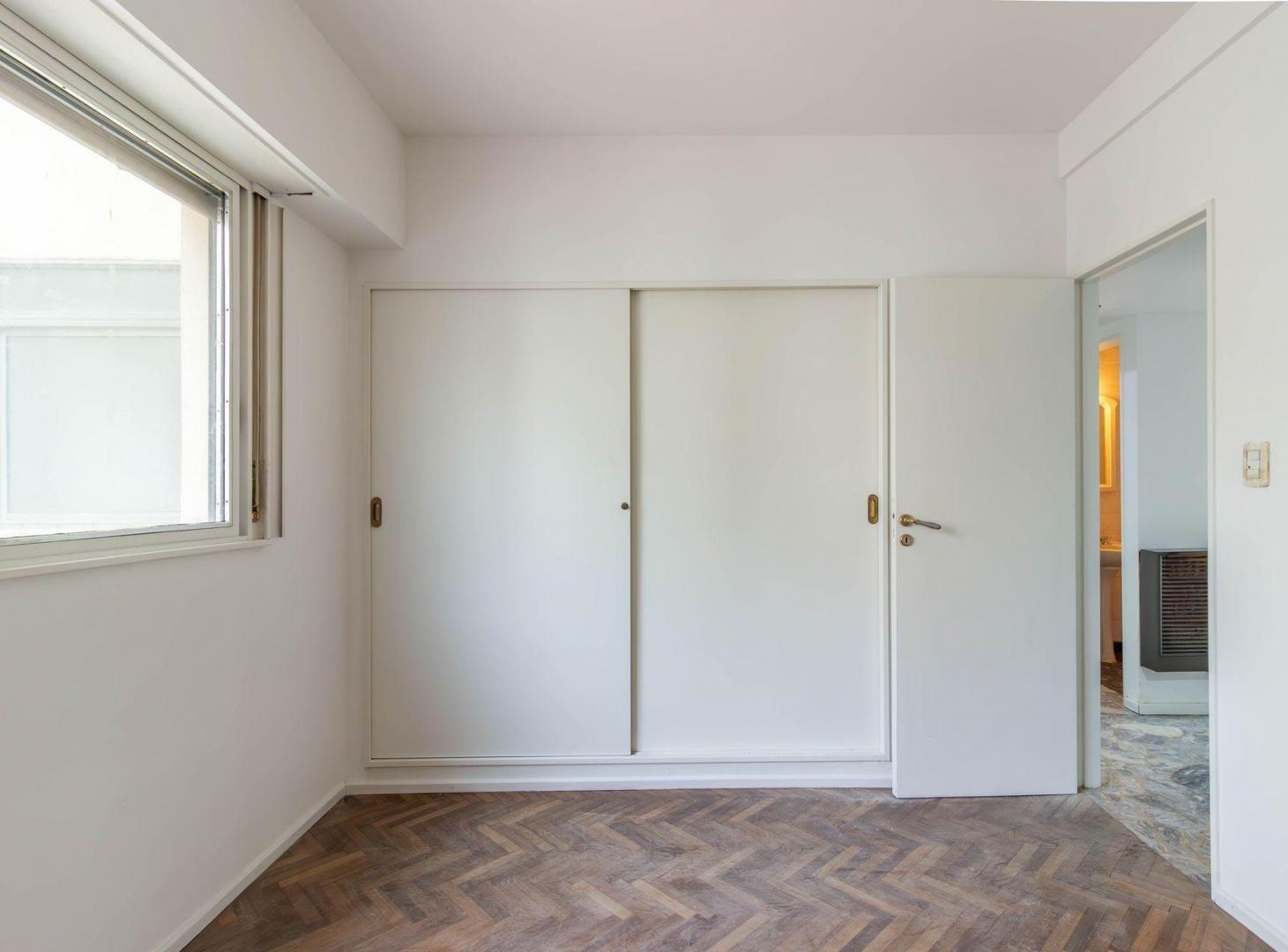 Foto de DEPARTAMENTO 4 AMBIENTES + DEPENDENCIA - VENTA, imagen 4