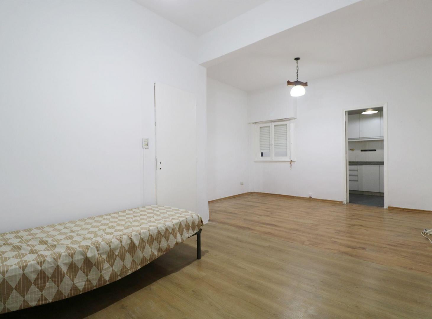 Foto de VENTA 3 AMB CON 2 PATIOS EN CENTRO VDP APTO CRED, imagen 1