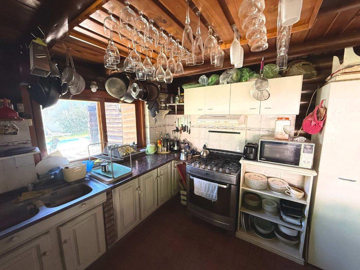 Foto de Venta Casa con quincho, pileta y 2 cocheras PILAR, imagen 4