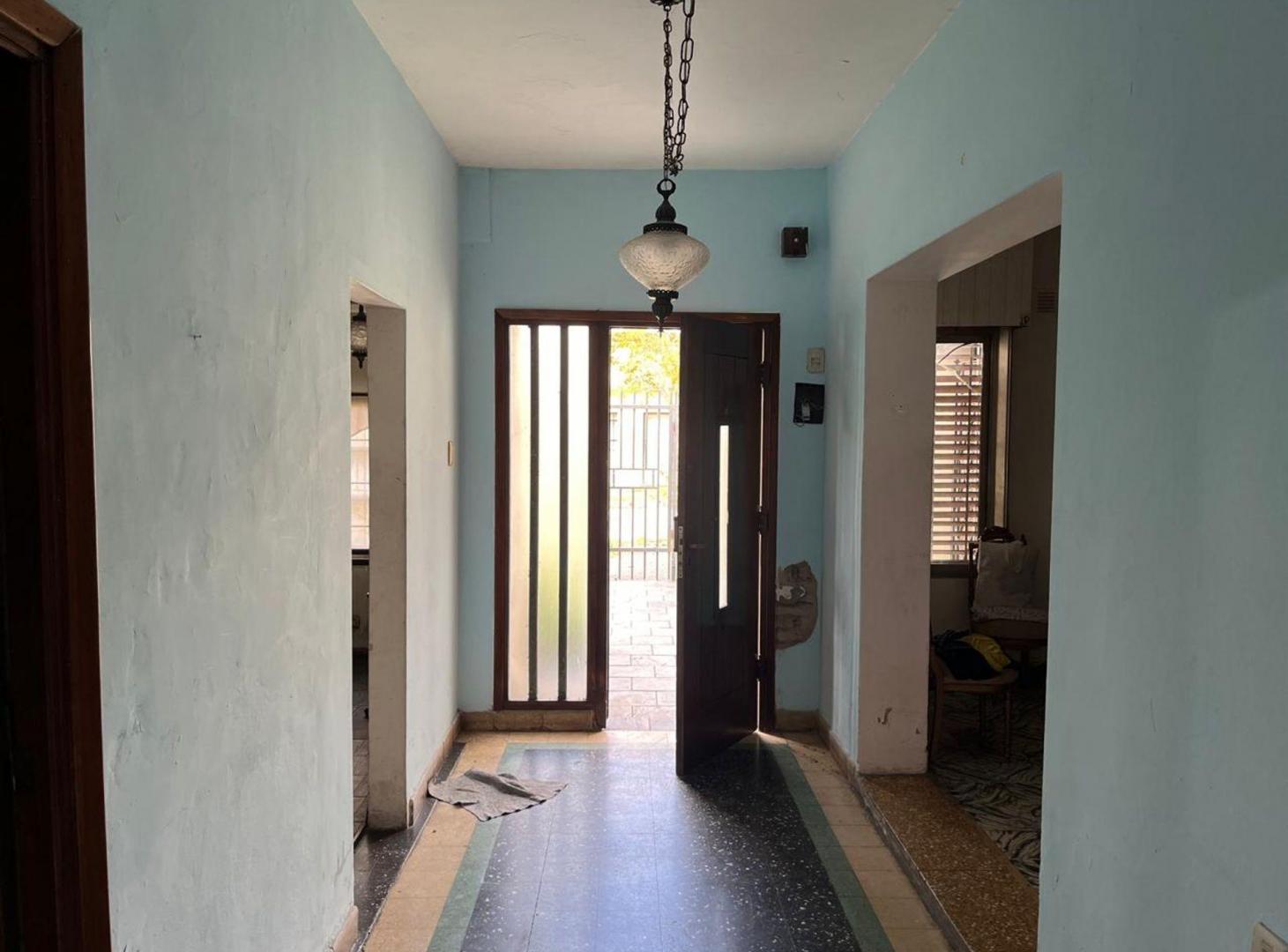 Foto de Venta - Casa de 3 ambientes con garage y terraza, imagen 3
