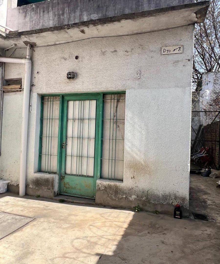 Foto de VENTA PH 3 AMB Y JARDIN A RECICLAR VILLA ADELINA, imagen 4
