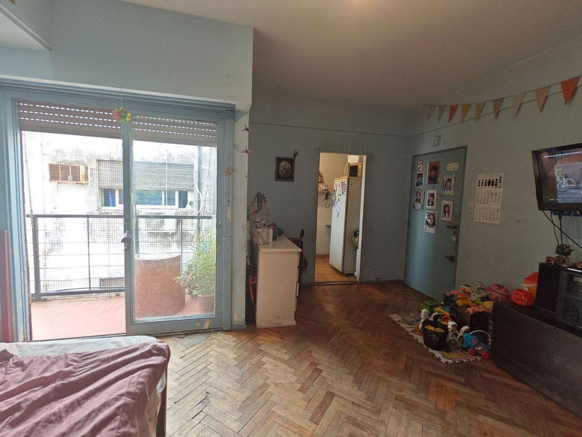 Foto de VENTA departamento dos ambientes en Floresta, imagen 1