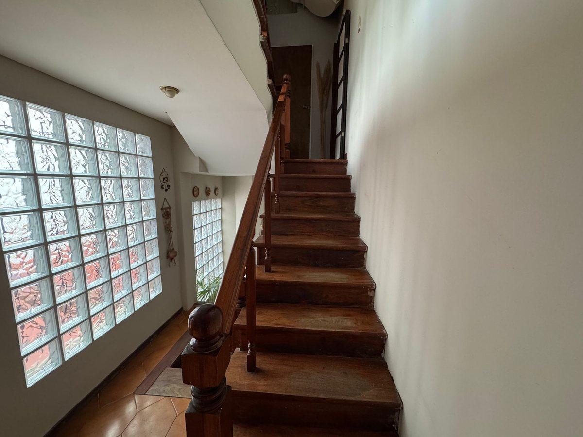 Foto de VENTA CASA 7 AMB CON JARDIN EN FLORIDA, imagen 3