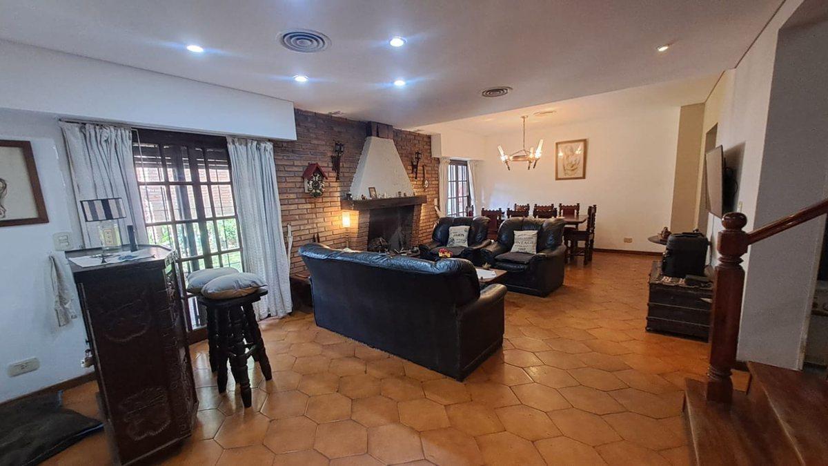 Foto de VENTA CASA 7 AMB CON JARDIN EN FLORIDA, imagen 1