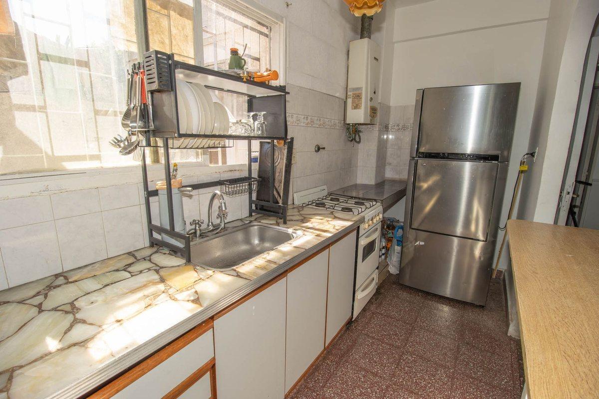 Foto de VENTA PH 3 AMB, VTE. LOPEZ, CON BALCÓN y LAVADERO, imagen 2