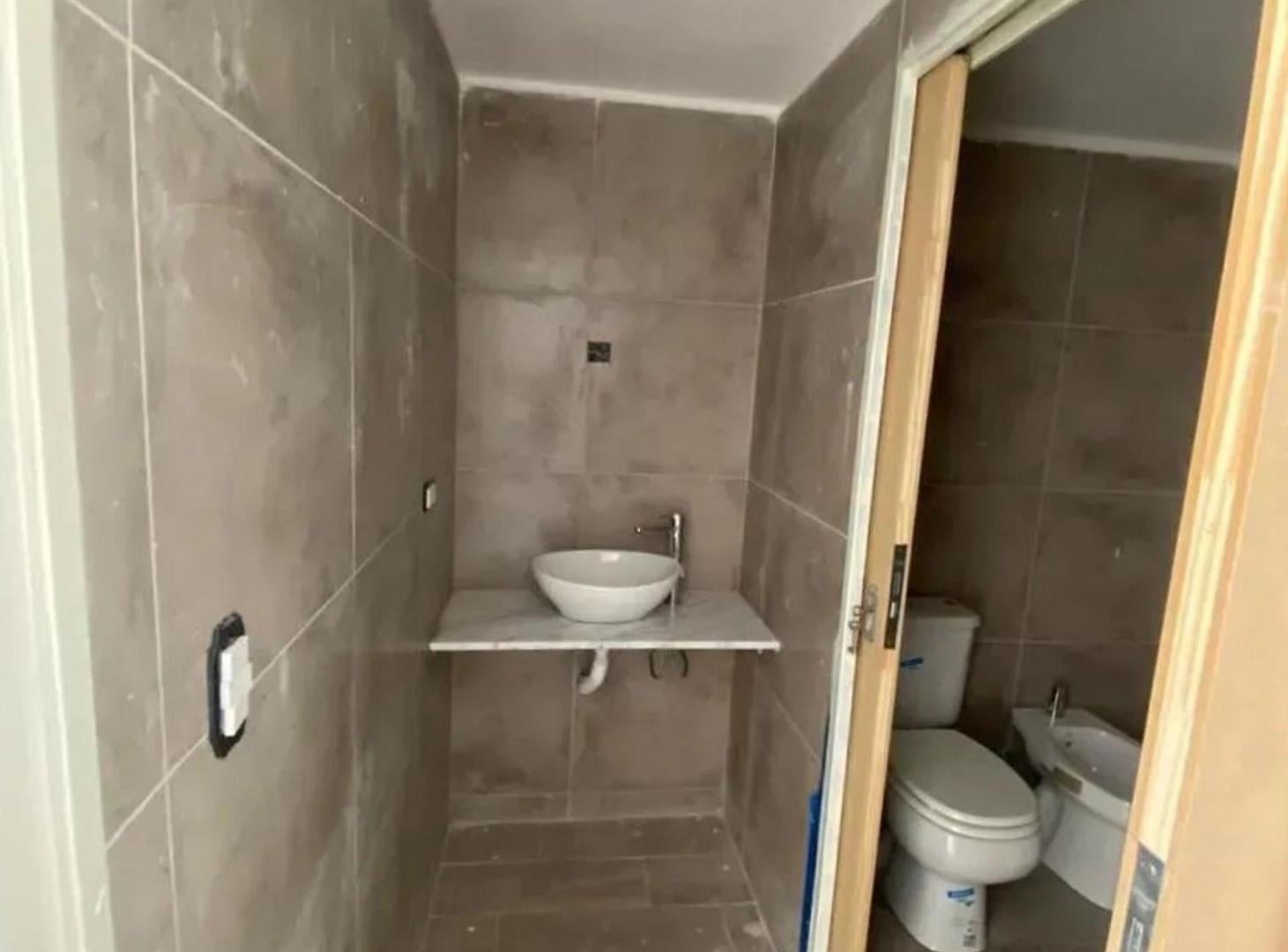 Foto de VENTA MONOAMBIENTE APTO PROF A ESTRENAR EN ALMAGRO, imagen 5