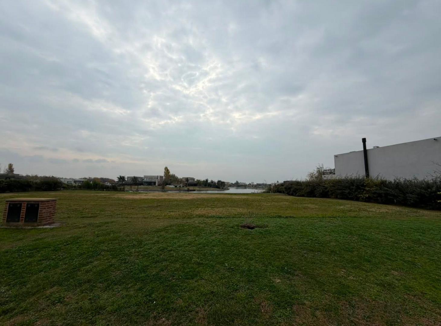 Foto de Lote a la laguna en Area 10, Barrio San Sebastian, imagen 1