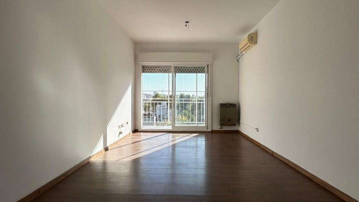 Foto de VENTA 4 AMB C/COCHERA EN FLORES, imagen 1