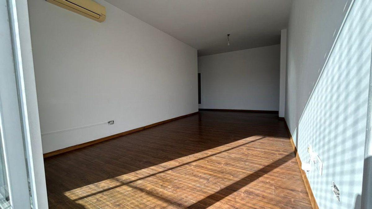 Foto de VENTA 4 AMB C/COCHERA EN FLORES, imagen 5
