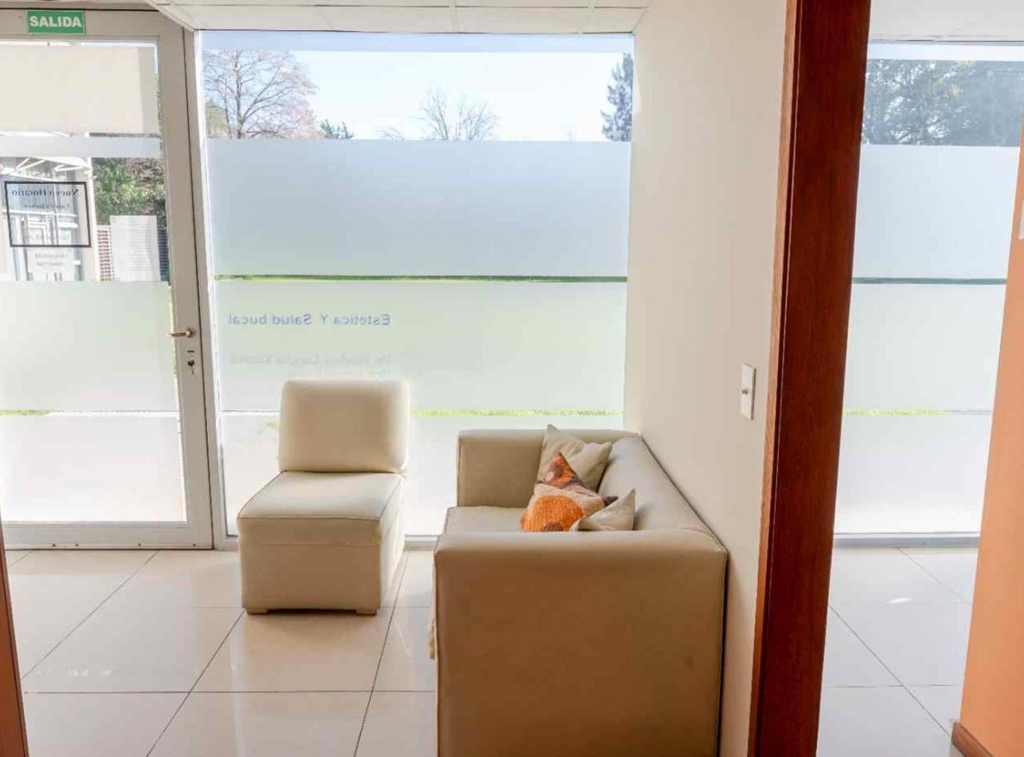 Foto de ALQUILER LOCAL COMERCIAL 140 MTS CONCORD PILAR, imagen 2