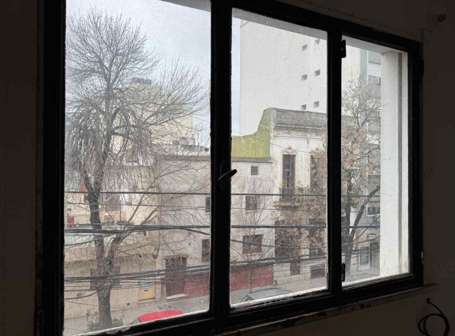 Foto de Venta departamento 2 amb balcon a reciclar Boedo, imagen 5