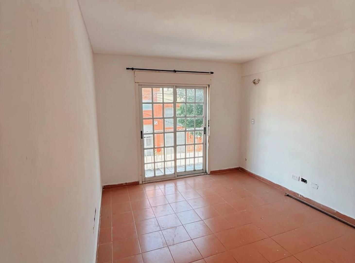 Foto de PH 3 ambientes y amplio subsuelo en Villa Urquiza, imagen 3