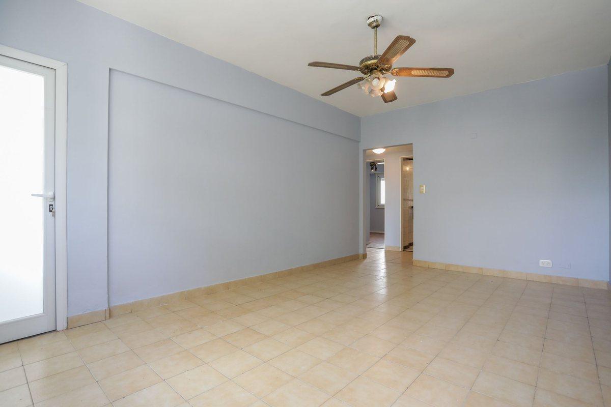 Foto de DEPARTAMENTO 3 AMBIENTES EN Floresta, imagen 4