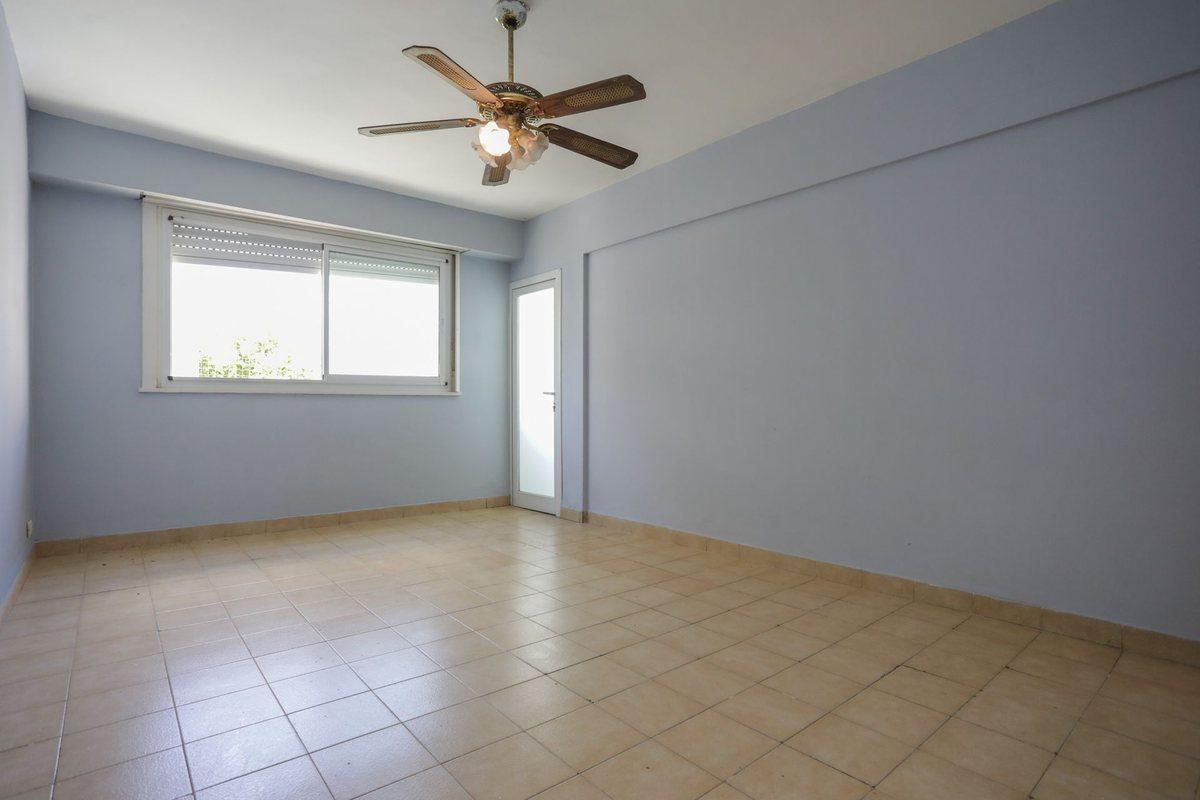 Foto de DEPARTAMENTO 3 AMBIENTES EN Floresta, imagen 1