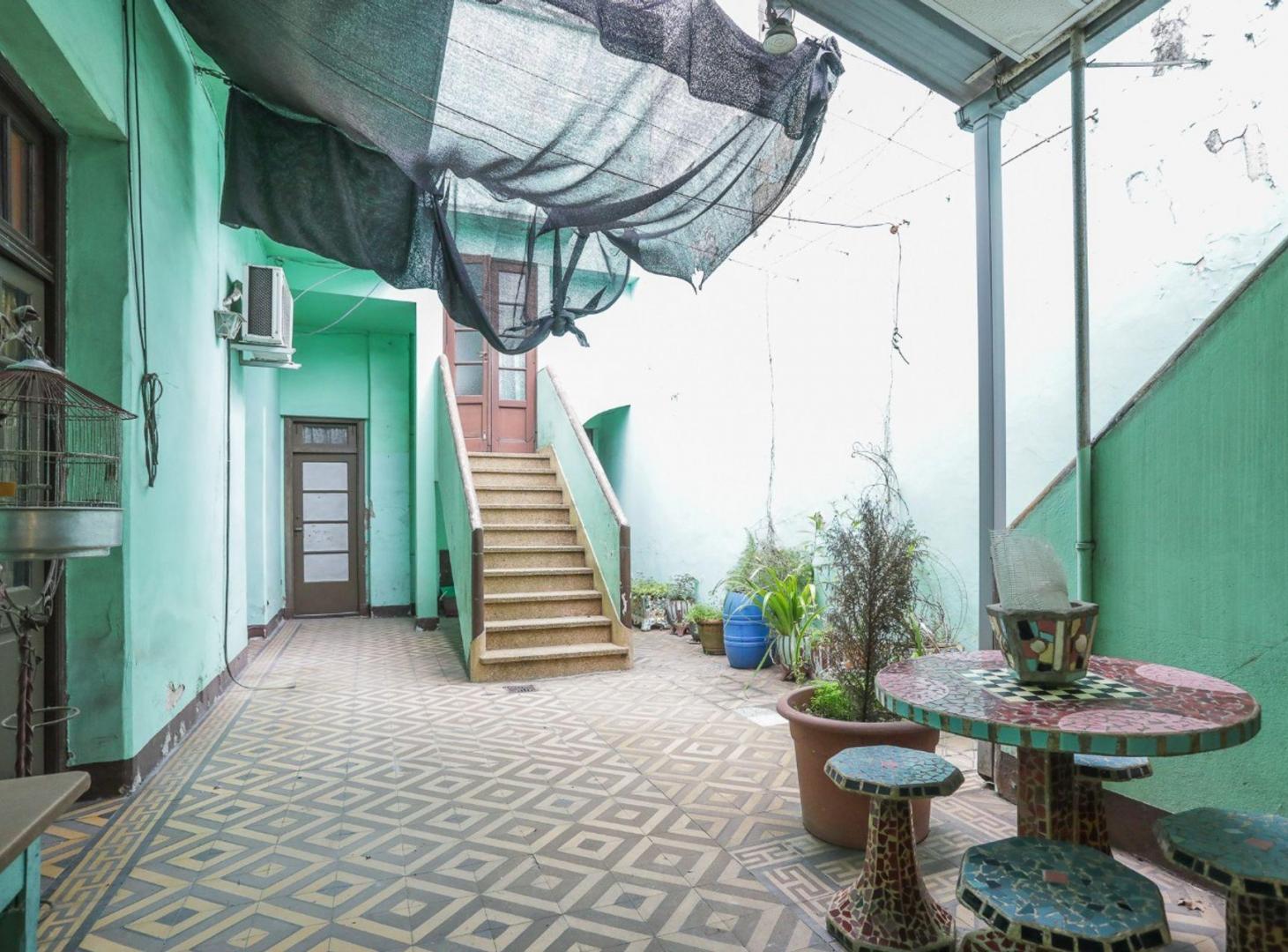 Foto de VENTA casa de 8 ambientes en Villa Luro, imagen 3