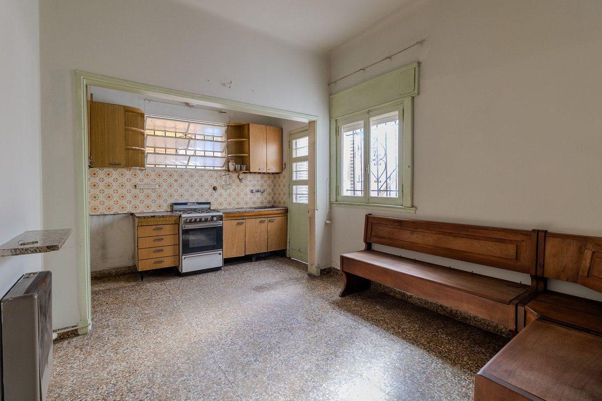 Foto de Venta Casa de 3 ambientes-Lanus Oeste, imagen 4