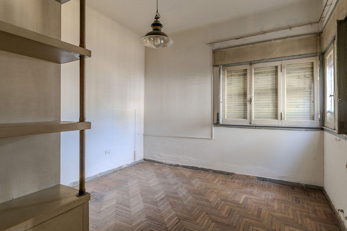 Foto de Venta Casa de 3 ambientes-Lanus Oeste, imagen 2