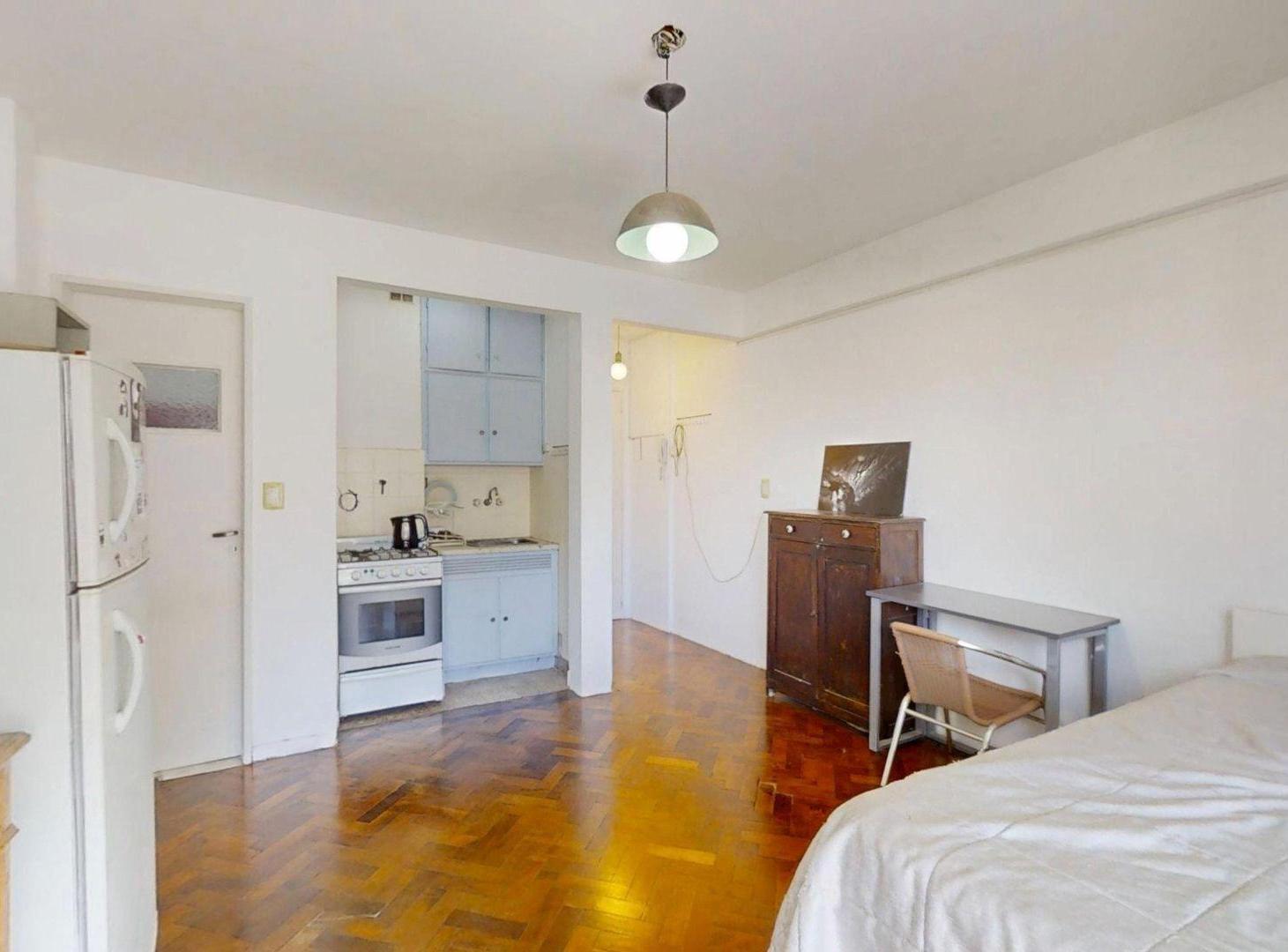 Foto de DEPARTAMENTO MONOAMBIENTE VENTA BALVANERA BALCON, imagen 1