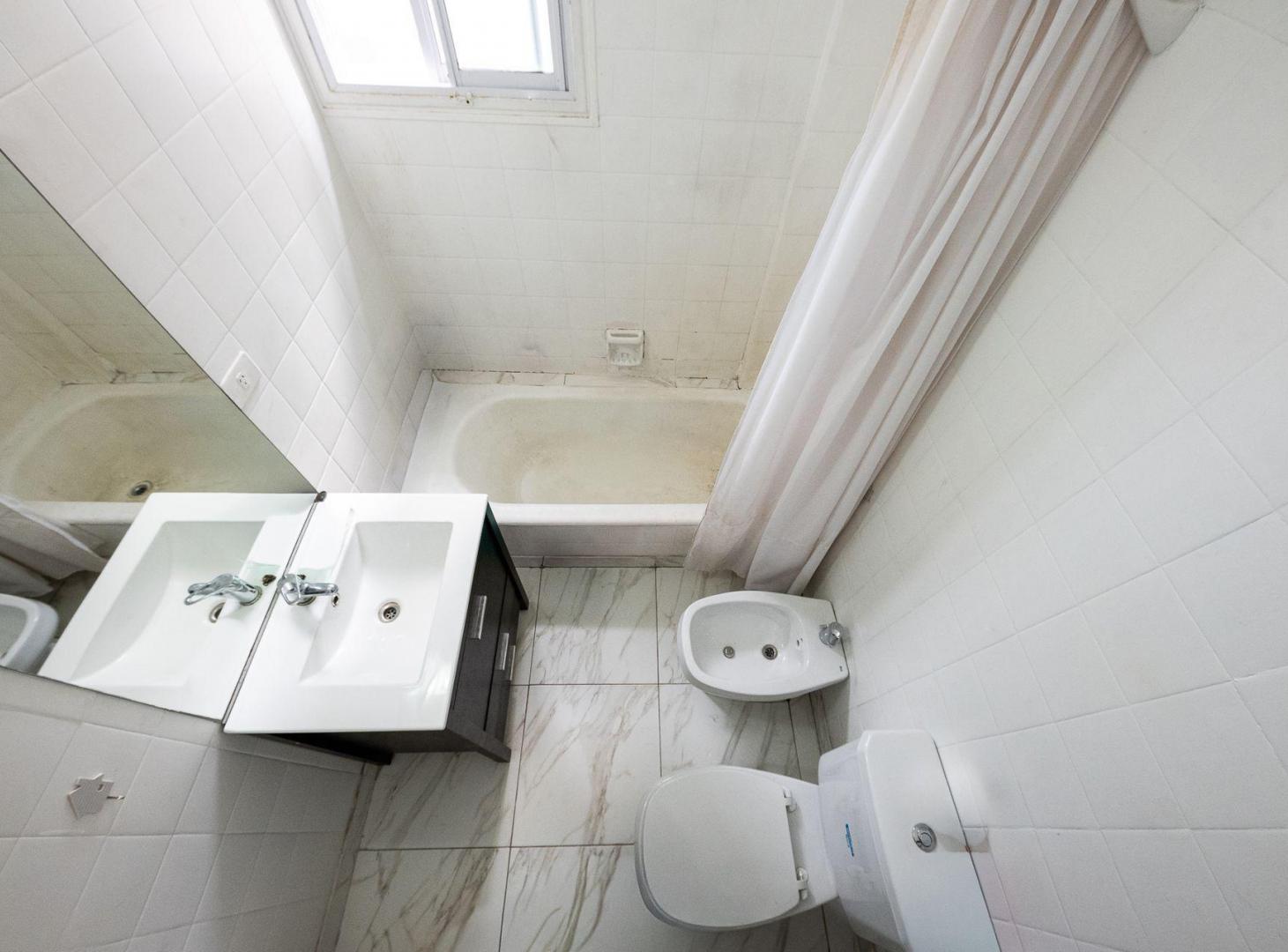 Foto de VENTA DEPARTAMENTO 2 AMBIENTES NUÑEZ. GRAN BALCON, imagen 5