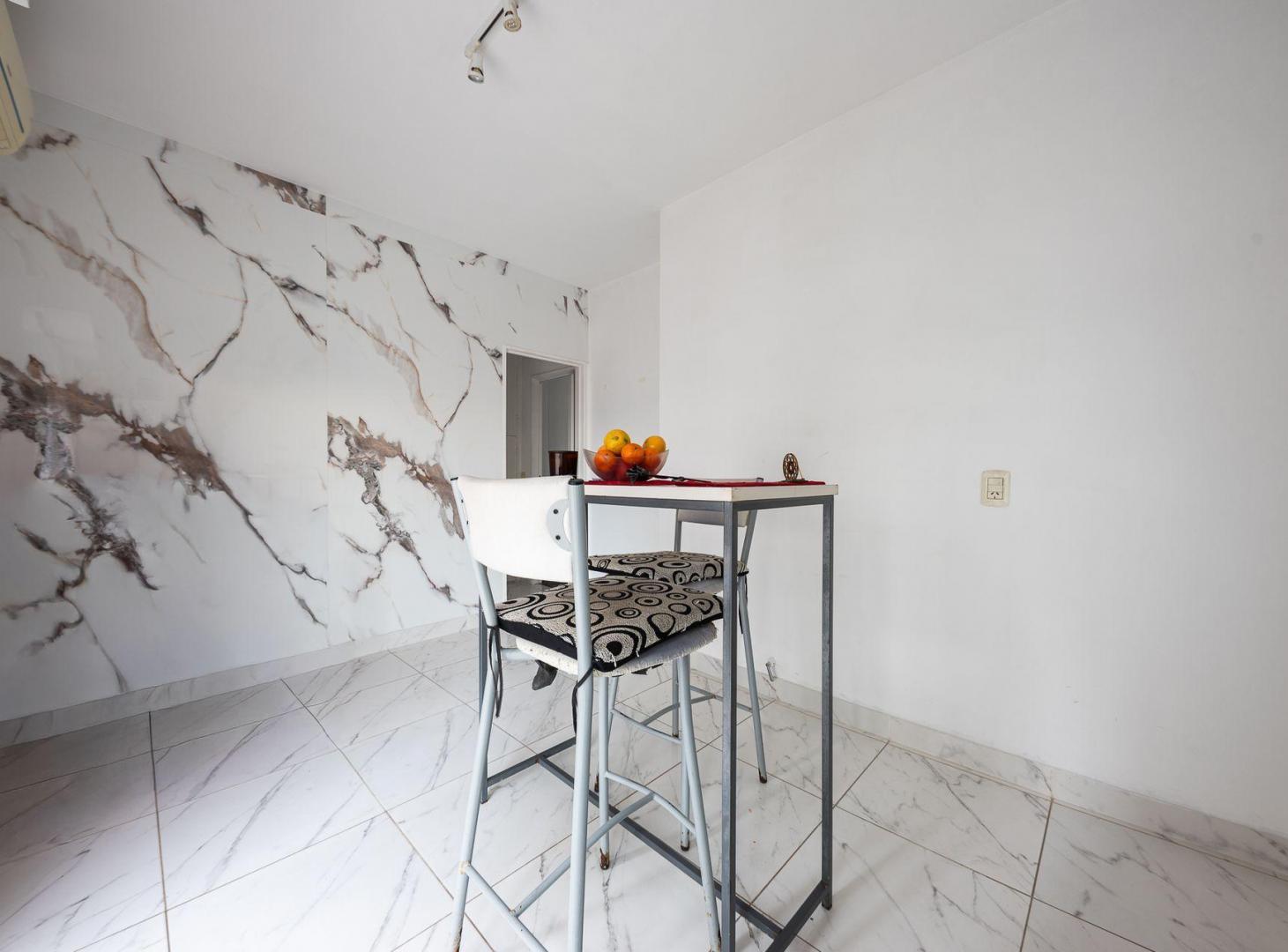Foto de VENTA DEPARTAMENTO 2 AMBIENTES NUÑEZ. GRAN BALCON, imagen 1
