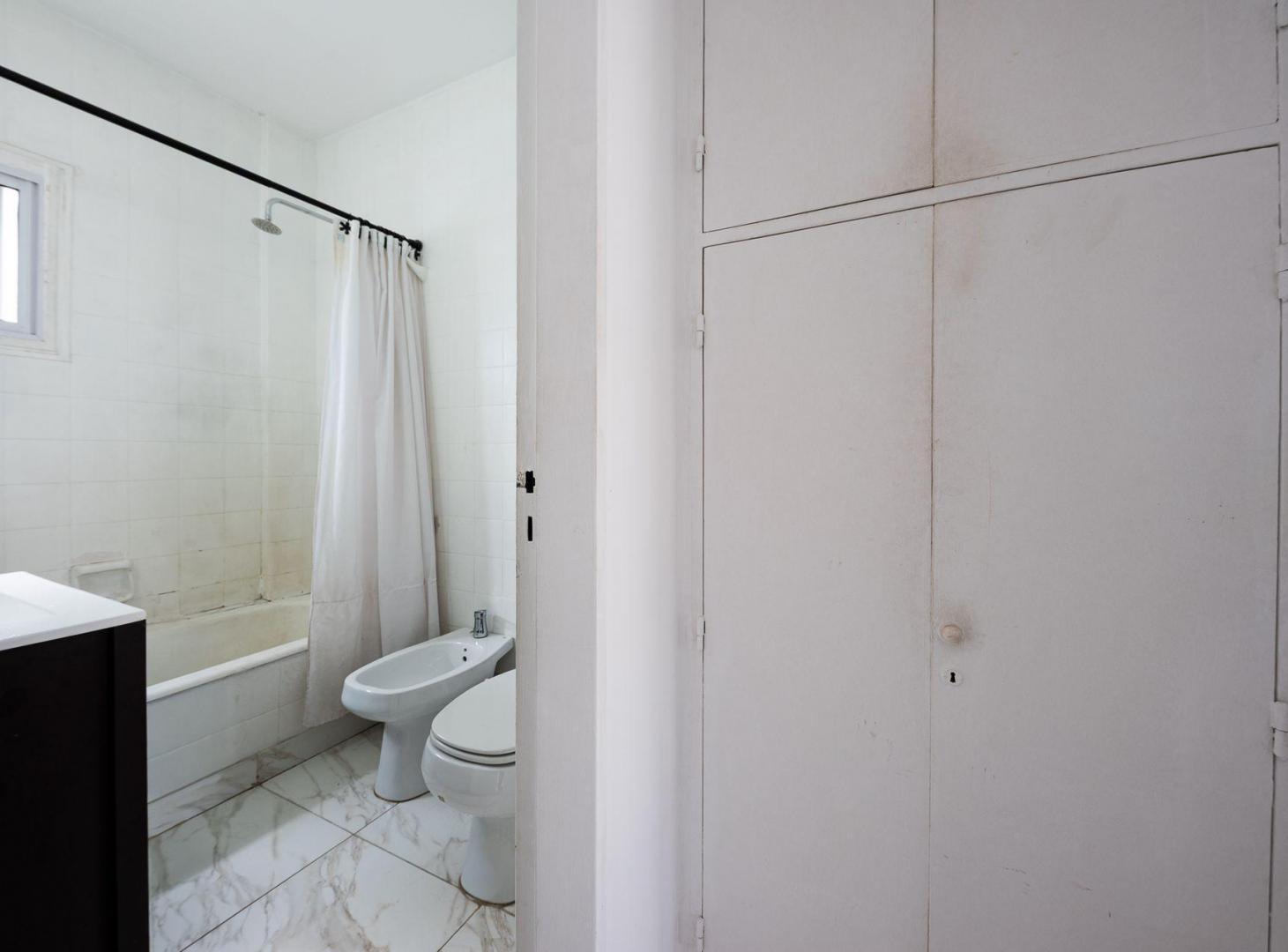 Foto de VENTA DEPARTAMENTO 2 AMBIENTES NUÑEZ. GRAN BALCON, imagen 2