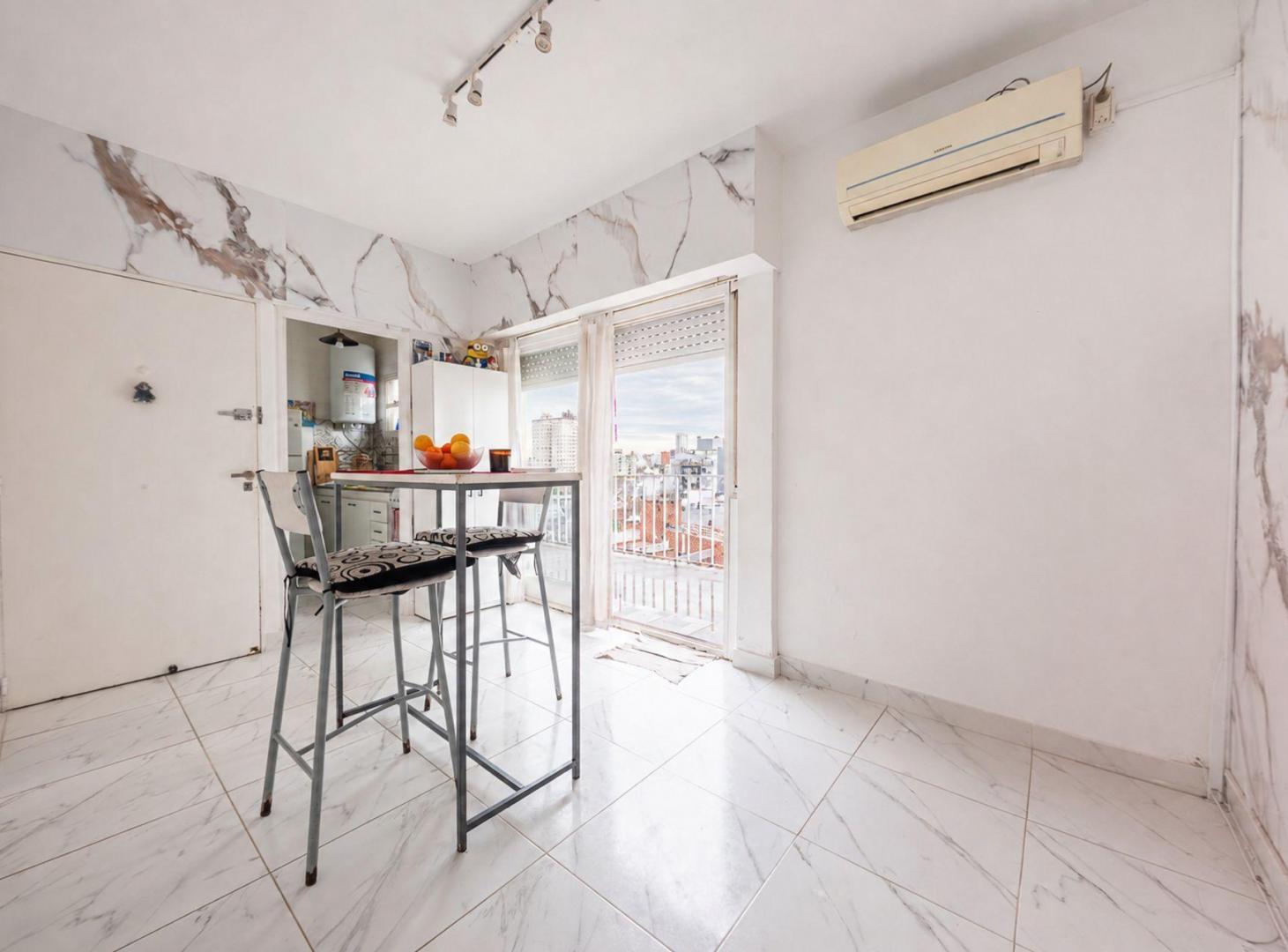 Foto de VENTA DEPARTAMENTO 2 AMBIENTES NUÑEZ. GRAN BALCON, imagen 3