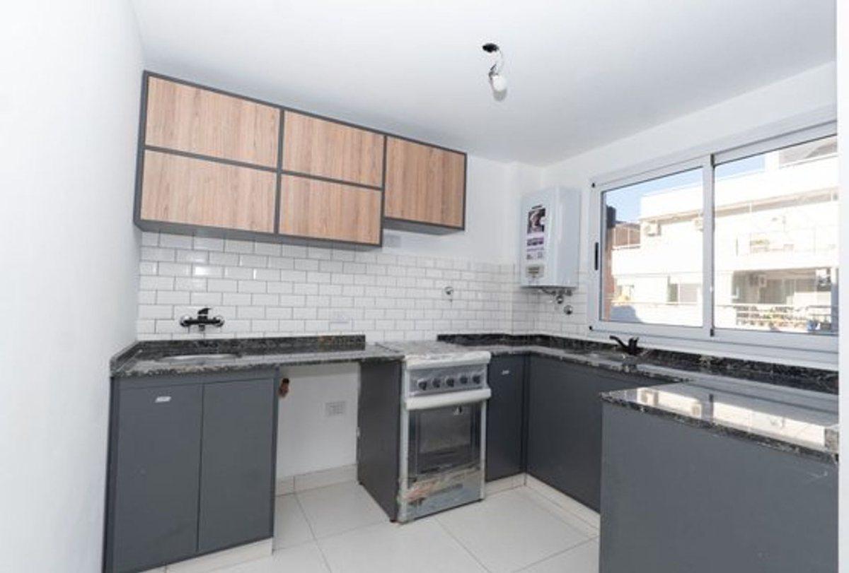 Foto de VENTA 2 AMBIENTES LUMINOSO 9 PISO EN VILLA CRESPO, imagen 5