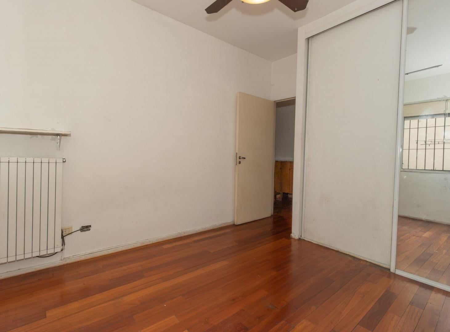 Foto de VENTA 2 AMB PB PATIO-ALMAGRO PISCINA JARDIN, imagen 5