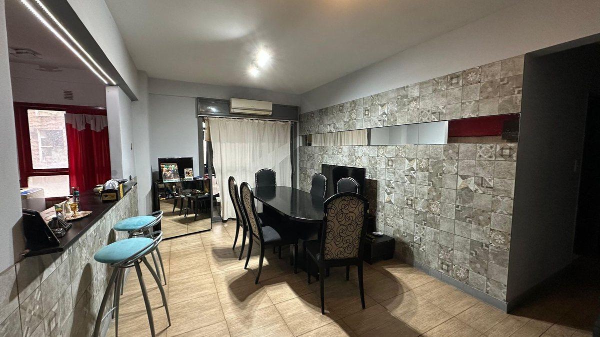 Foto de VENTA DEPTO 3 AMBIENTES CON BALCON, EN LA BOCA, imagen 1
